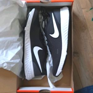 Nike women's running shoe Revolution